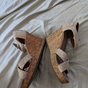 Tom's neutral tribal wedges